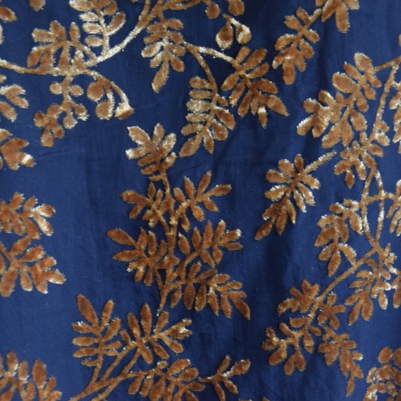 Loft  Black and Gold Tank XS Holiday Style - Picture 5 of 6